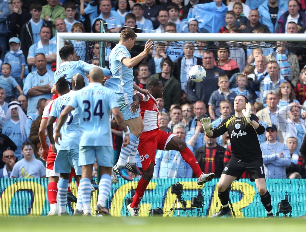 Man City vs QPR - Dzeko equalizes