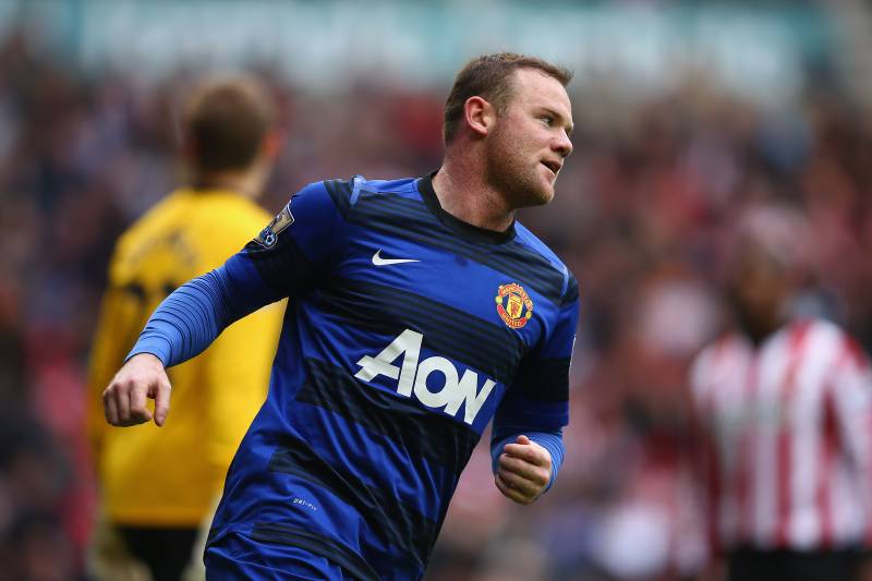 Rooney scores to put United ahead