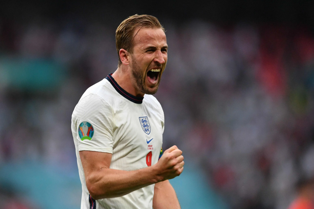 list of 100+ Euro fantasy team names ~ Kane