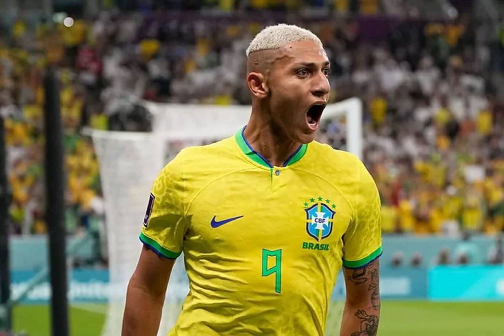Best MD4 Captain picks ~ Richarlison