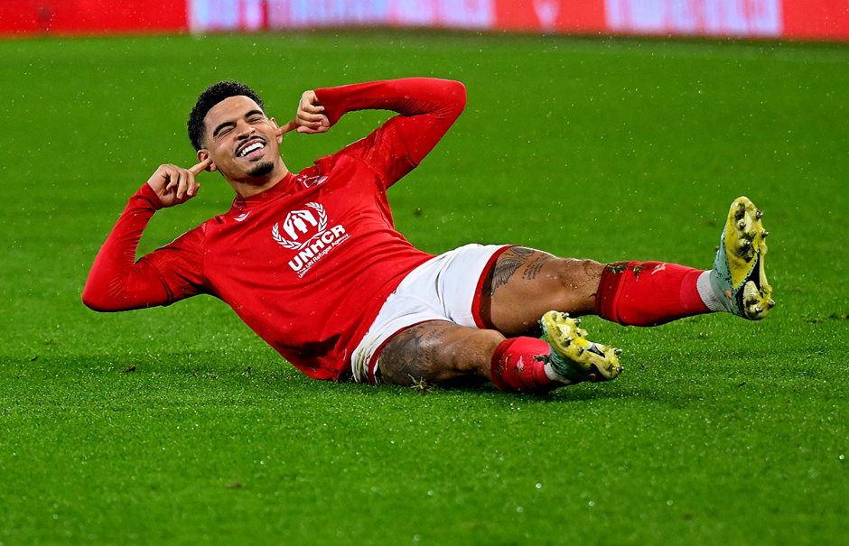 Best Mid-Priced FPL Midfielders- Gibbs White