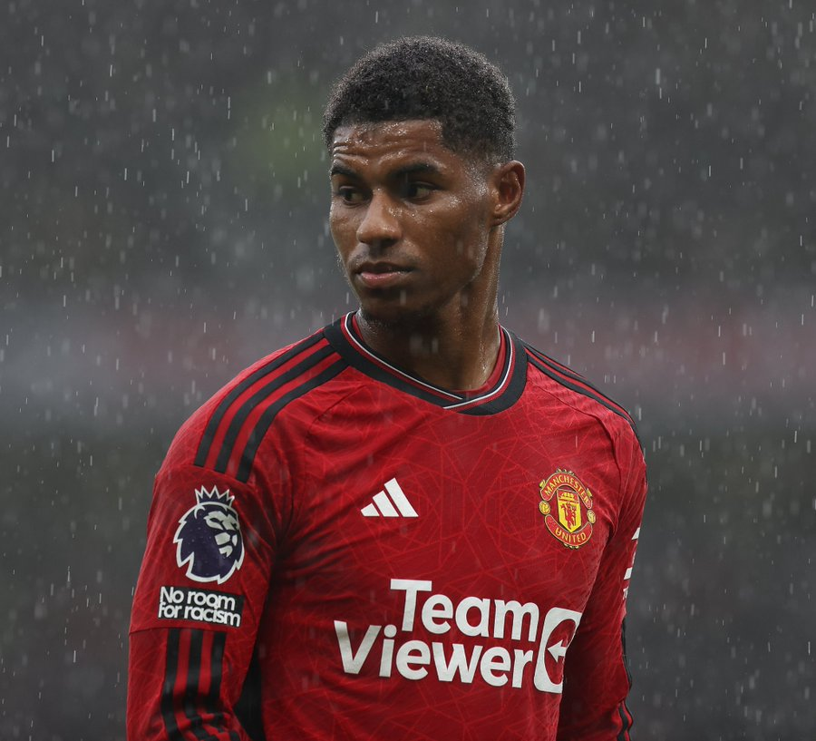Which FPL midfielders to buy/sell/hold ahead of FPL GW8?
