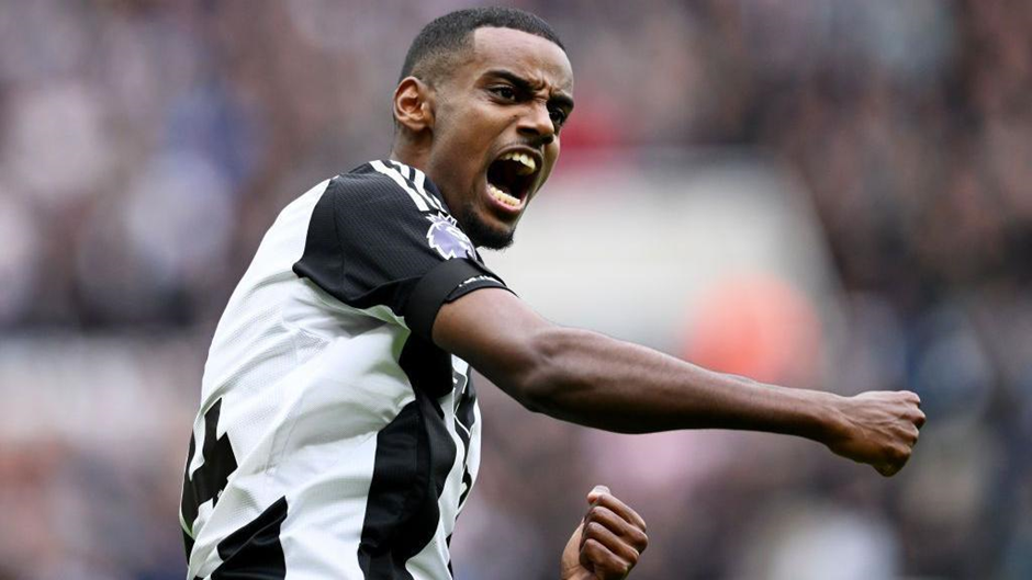 FPL Gameweek 16 Transfer Tips: Two Players to BUY- Isak