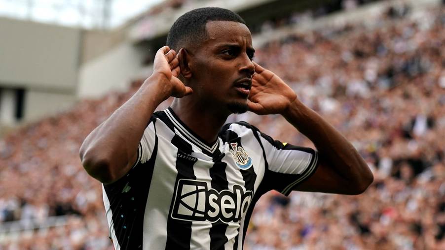 FPL Gameweek 34 Transfer Tips: Two Players to Hold- Isak