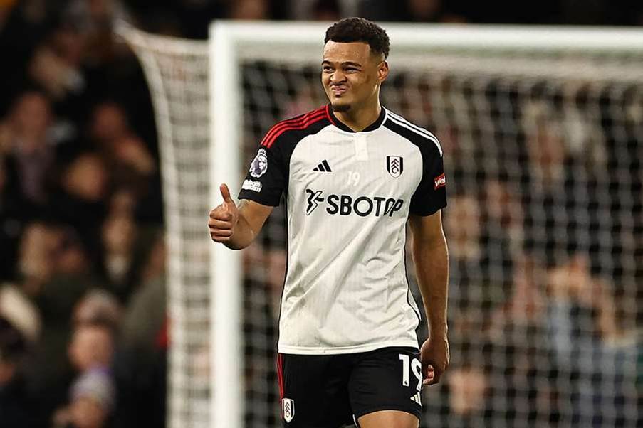 FPL Gameweek 34 Transfer Tips: Two Players to Sell- Muniz